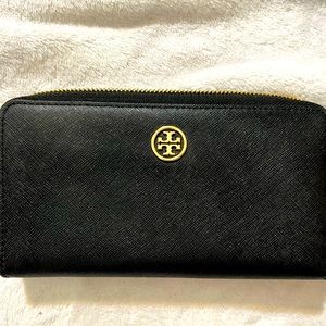Tory Burch Robinson Continental Wallet
